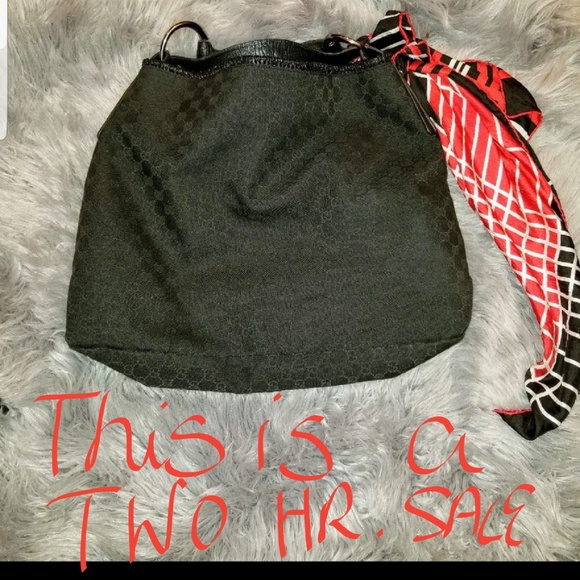 Gucci Handbags - AUTHENTIC GUCCI GG
